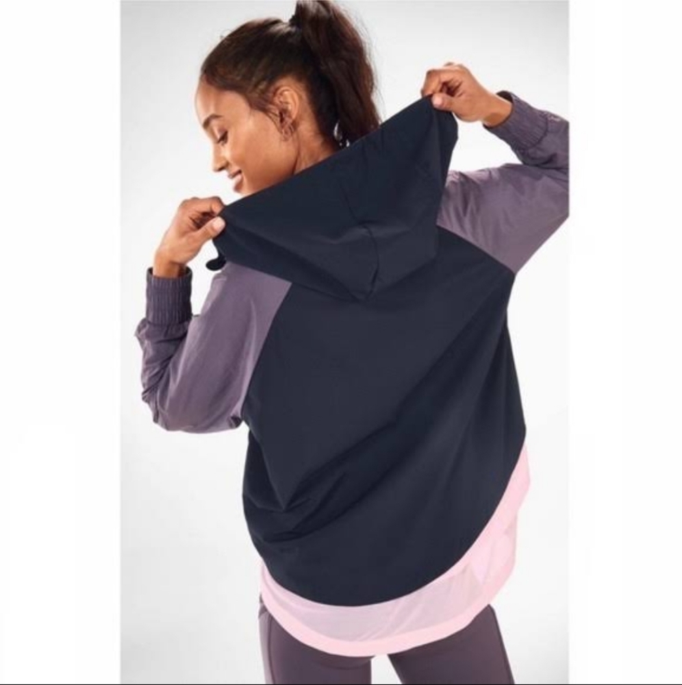Fabletics Windbreaker/Hoodie/ Athletic, jogging, high low Jacket